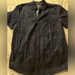 Guess Mens Slim Fit Short Sleeve Button Up Shirt Blue Palm Design Size Medium